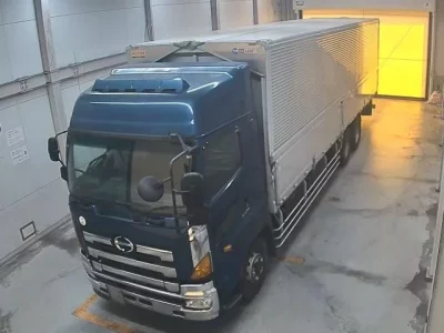 Hino TRUCK