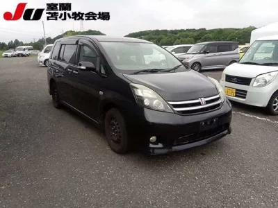 Toyota ISIS