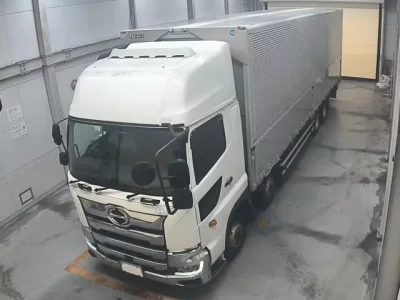 Hino TRUCK