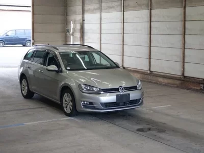 Volkswagen GOLF VARIANT