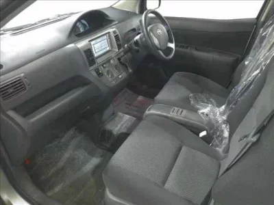 Toyota RAUM