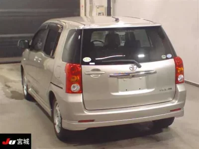 Toyota RAUM