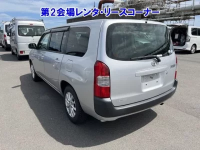 Toyota SUCCEED