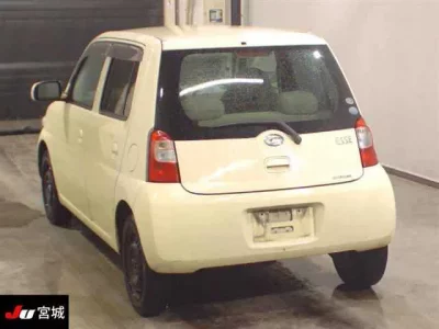 Daihatsu Esse