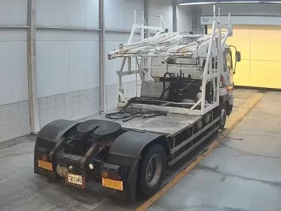 Isuzu TRUCK