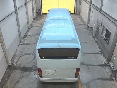 Isuzu BUS