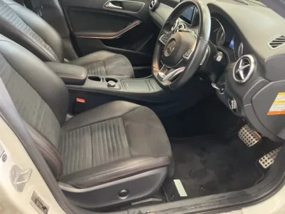 Mercedes-Benz CLA CLASS