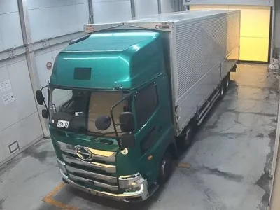 Hino TRUCK