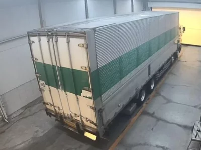 Isuzu TRUCK
