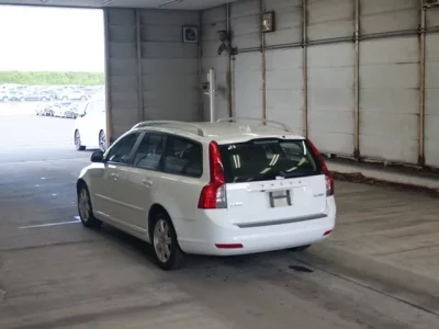Volvo V50