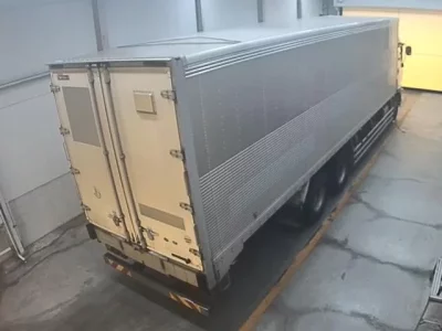 Isuzu TRUCK