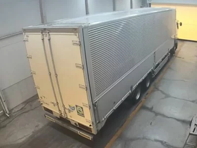 Hino TRUCK
