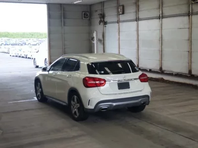 Mercedes-Benz GLA CLASS