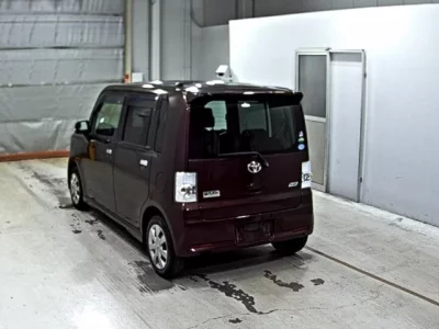 Toyota PIXIS SPACE