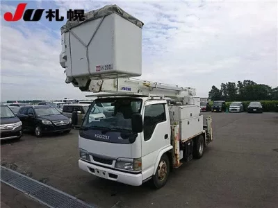 Isuzu ELF