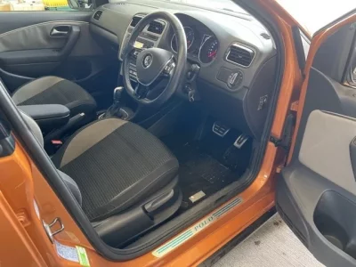 Volkswagen CROSS POLO