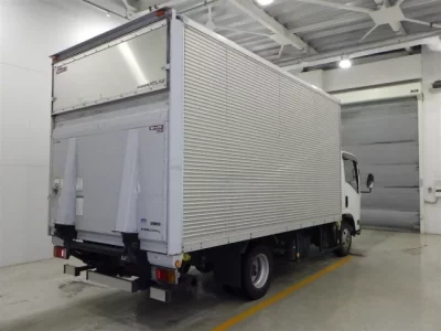 Nissan ATLAS