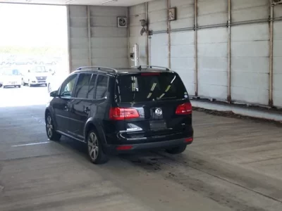 Volkswagen GOLF TOURAN