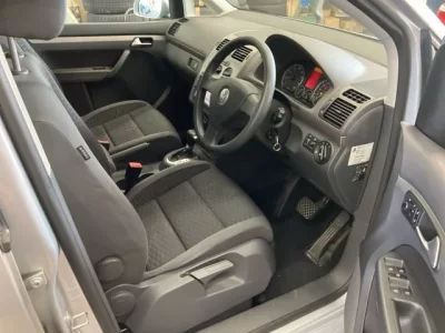 Volkswagen GOLF TOURAN