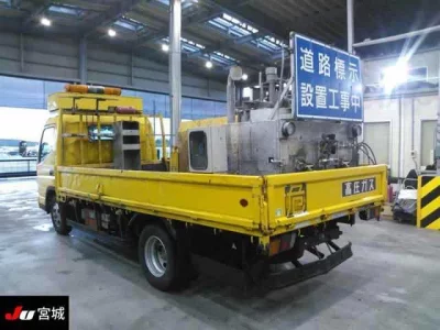 Mitsubishi CANTER