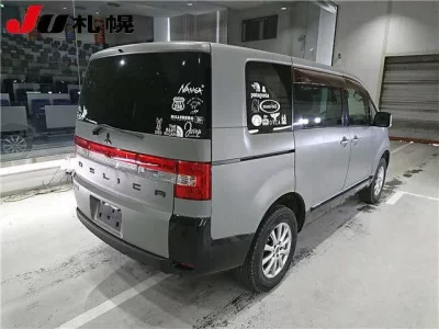 Mitsubishi DELICA D5