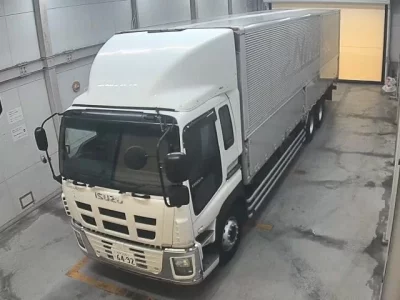 Isuzu TRUCK