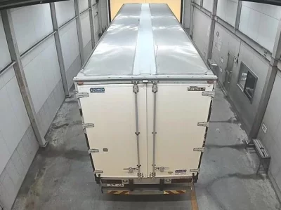 Isuzu TRUCK