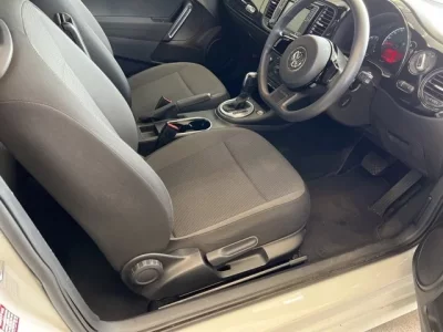 Volkswagen THE BEETLE