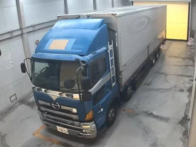 Hino TRUCK