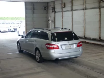 Mercedes-Benz E CLASS WAGON
