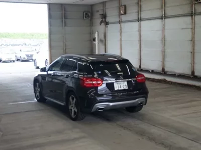 Mercedes-Benz GLA CLASS