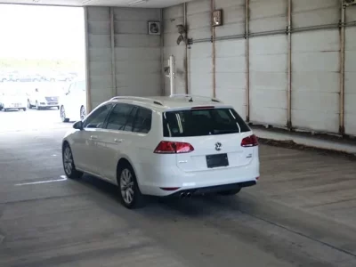 Volkswagen GOLF VARIANT
