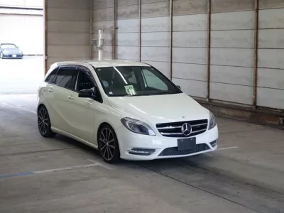 Mercedes-Benz B CLASS