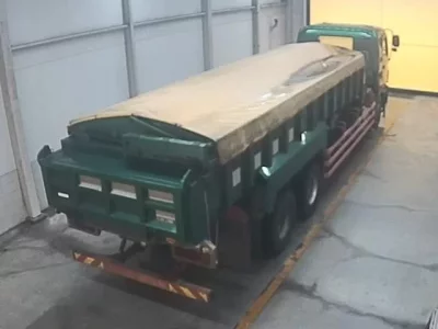 Isuzu TRUCK