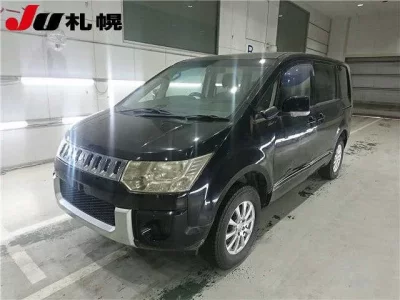 Mitsubishi DELICA D5