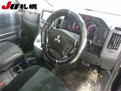 Mitsubishi DELICA D5