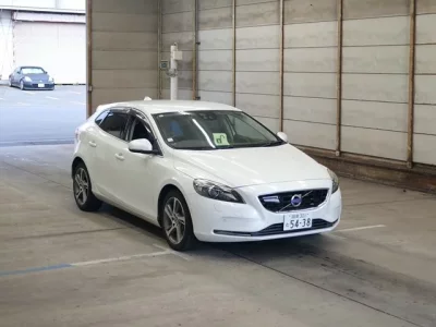 Volvo V40