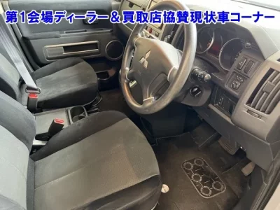 Mitsubishi DELICA D5