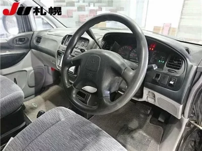 Mitsubishi DELICA
