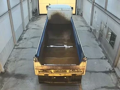 Isuzu TRUCK