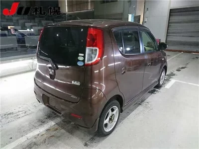 Suzuki MRWAGON