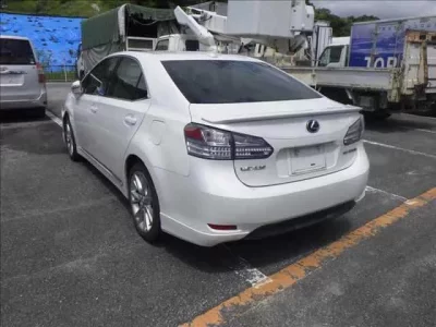Lexus HS
