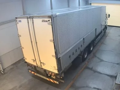 Isuzu TRUCK
