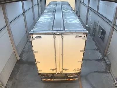 Isuzu TRUCK