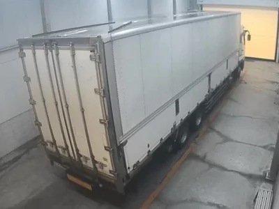 Mitsubishi FUSO TRUCK