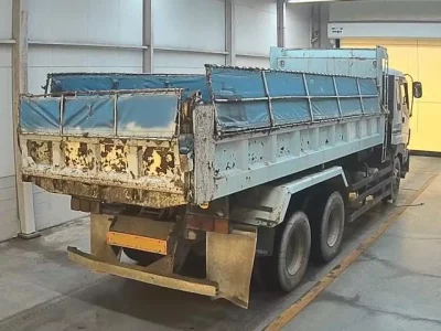 Isuzu TRUCK