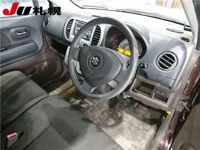 Suzuki MRWAGON