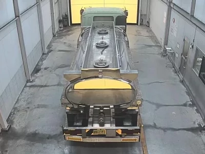 Isuzu TRUCK