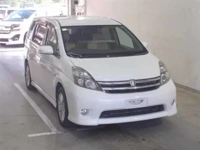 Toyota ISIS