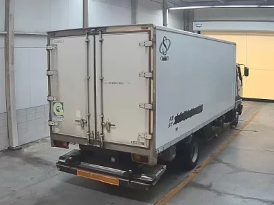 Mitsubishi FUSO FIGHTER